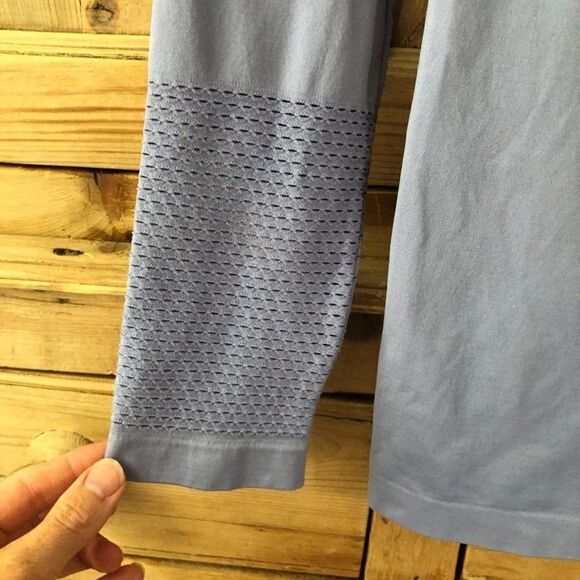 Fabletics Small (?) Laser Cut Long Sleeve Athletic Shirt‎ - Picture 2 of 6